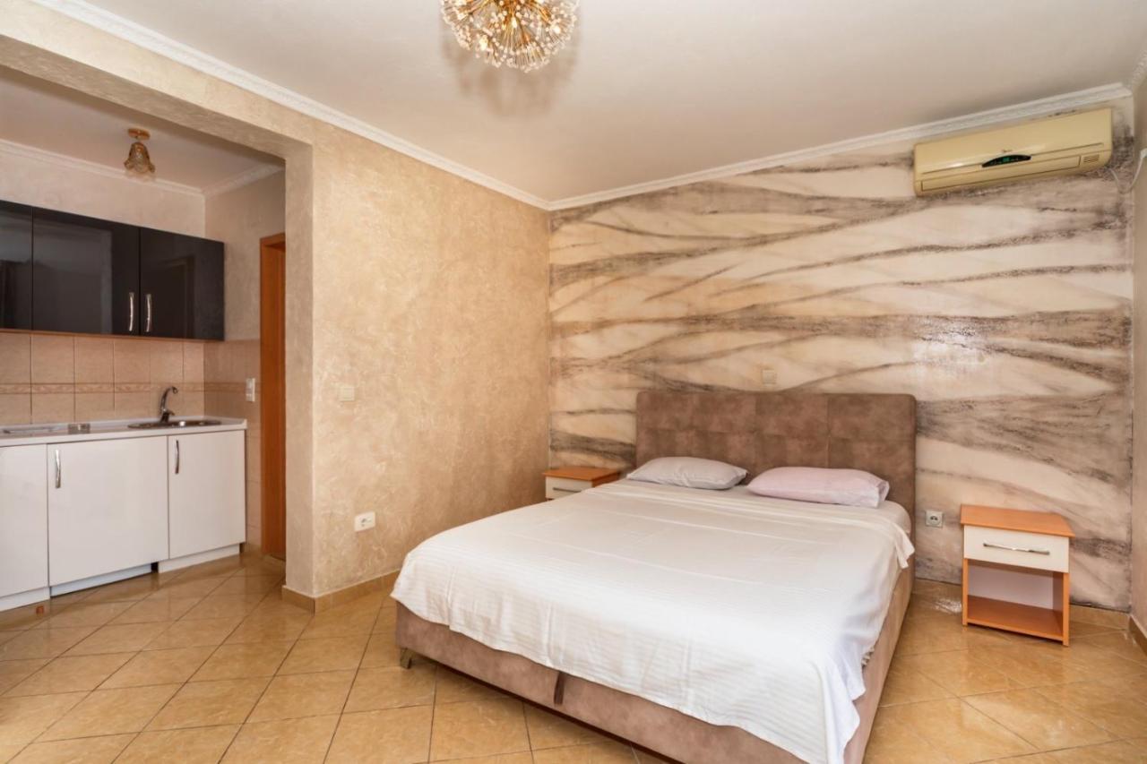 Ani Apartmani Dobra Voda Esterno foto