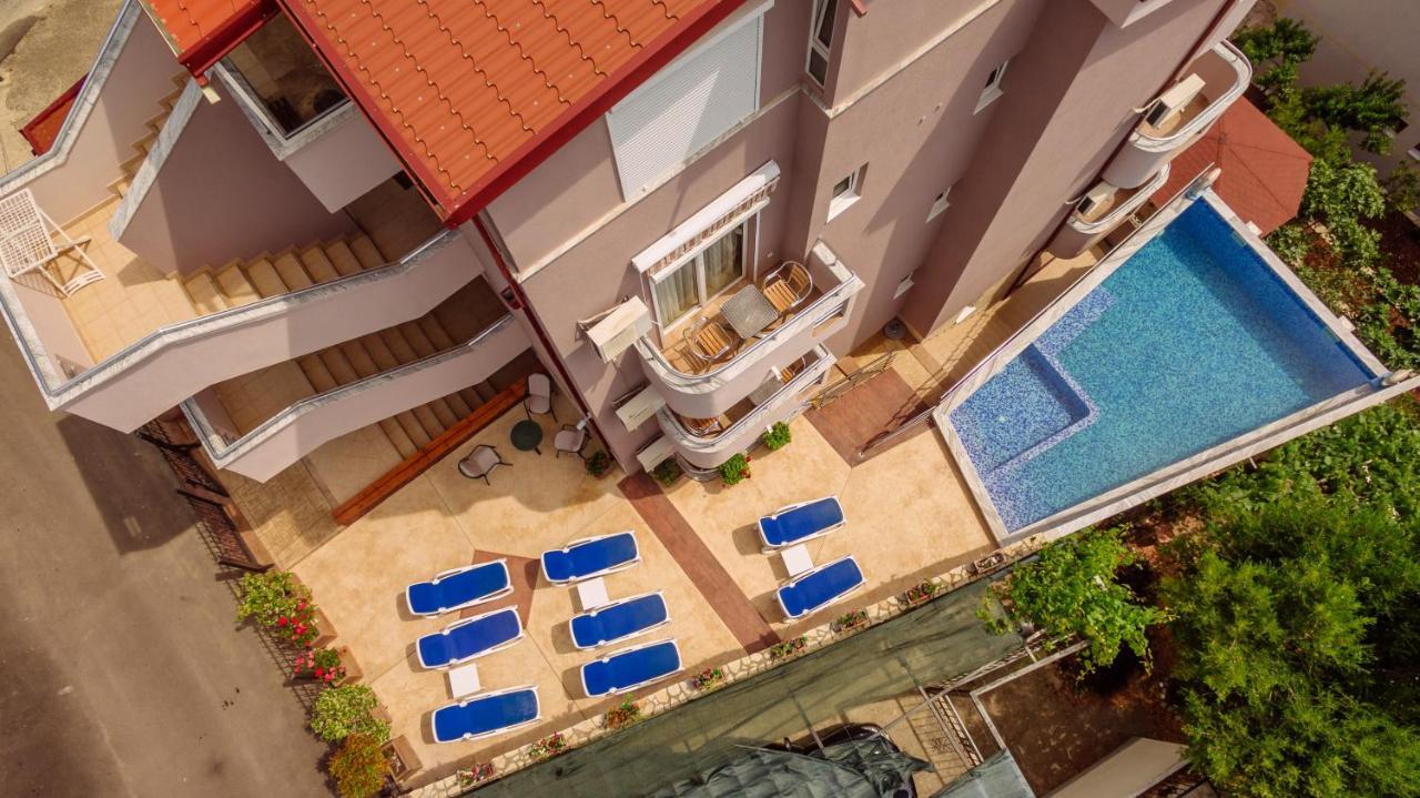 Ani Apartmani Dobra Voda Esterno foto