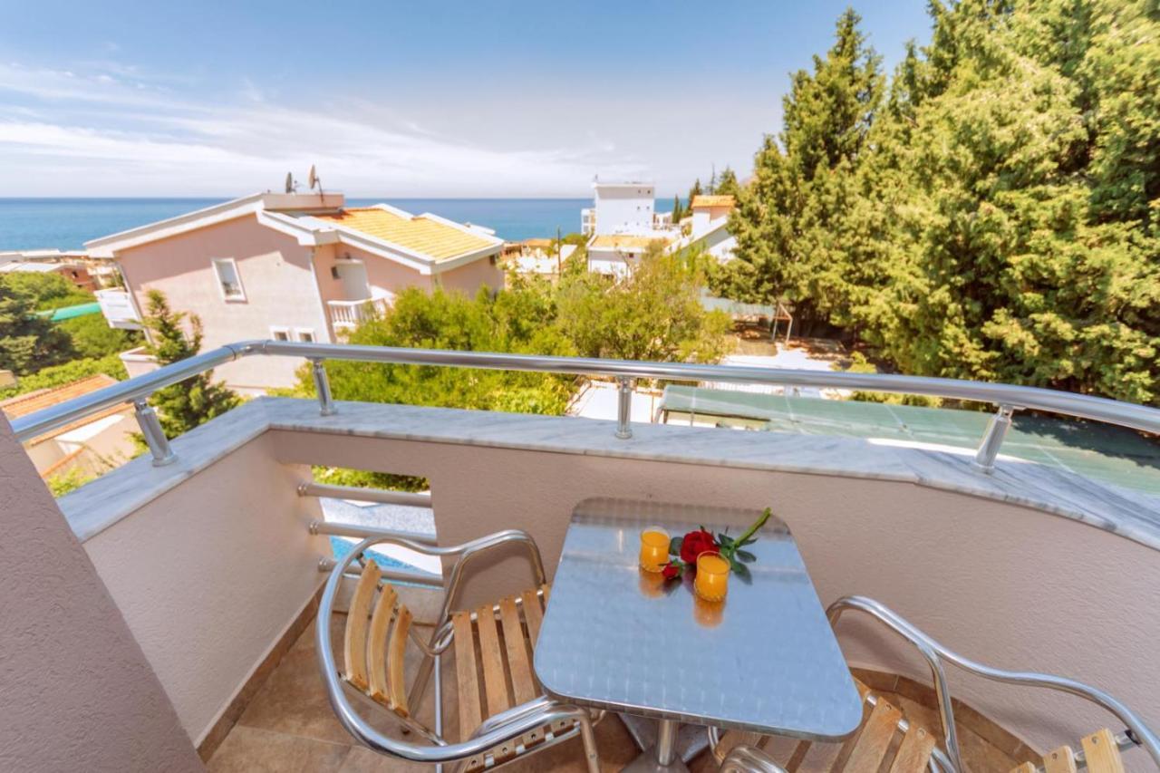 Ani Apartmani Dobra Voda Esterno foto